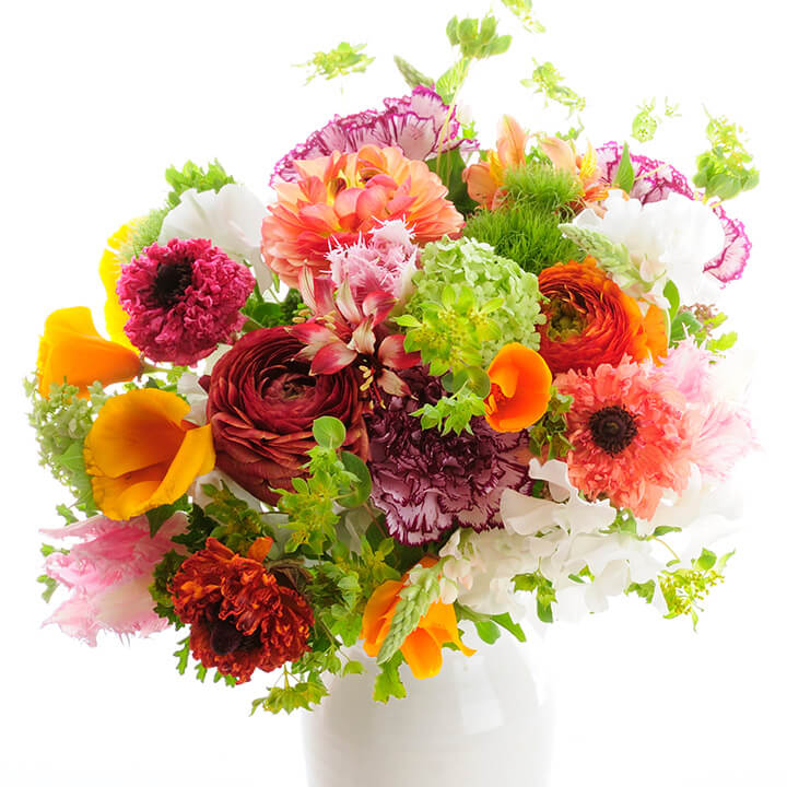 静かに寄り添う、想いの花々たち