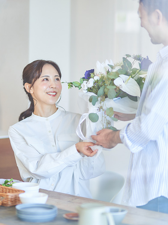 大切なあの人へ、花で伝える「おめでとう」